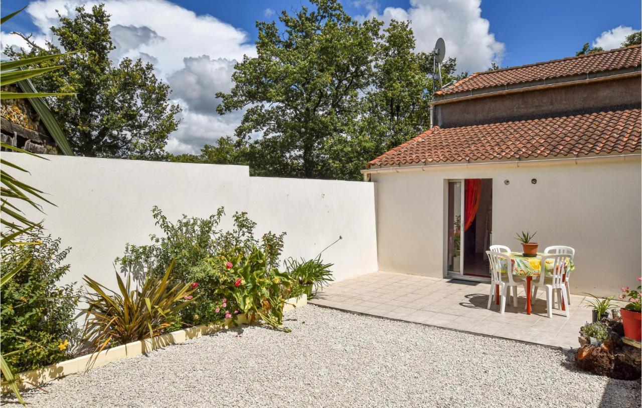 2 Bedroom Lovely Home In St Avaugourd Des Lande Saint-Avaugourd-des-Landes Kültér fotó